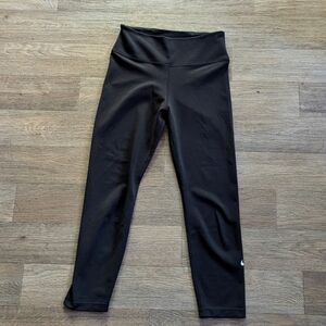 Nike Women's One High Waisted 7/8 Length Black Legging Size Small